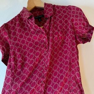 Banana Republic Cranberry Red Silk Blouse with Circle Pattern Size Small